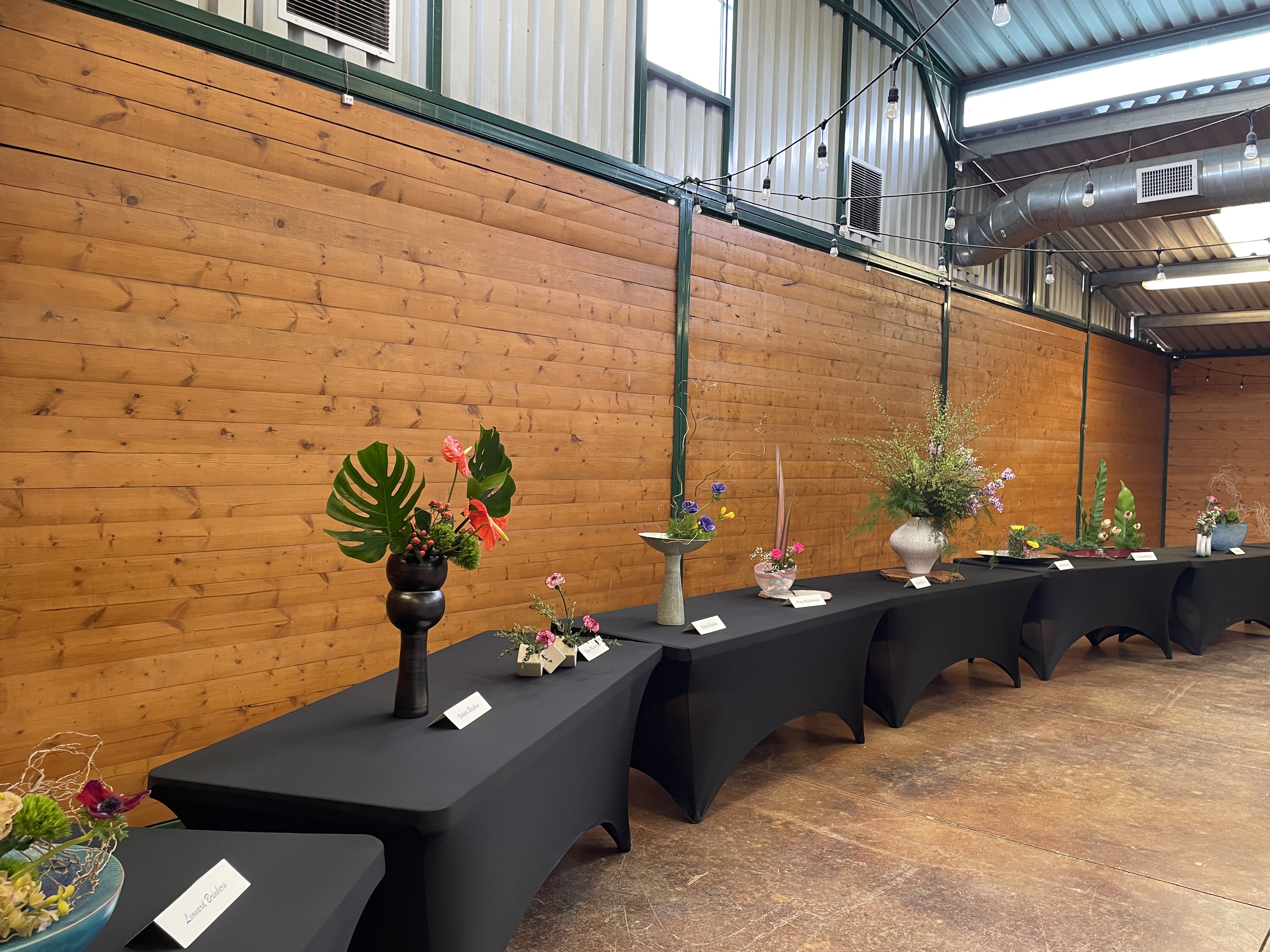 Ikebana arrangement 3